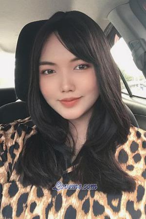 197163 - Paweena (Jes) Age: 24 - Thailand