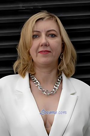 215841 - Svetlana Age: 52 - Russia