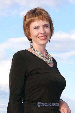 98913 - Elena Age: 54 - Russia